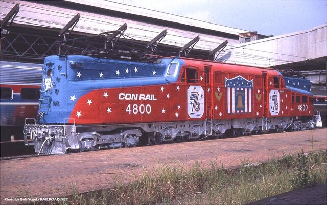 File:Conrail Bicentennial GG1.jpg