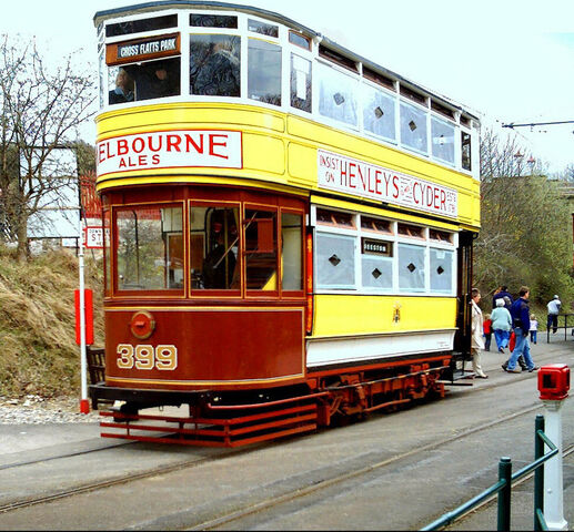 File:OldTram 700.jpg