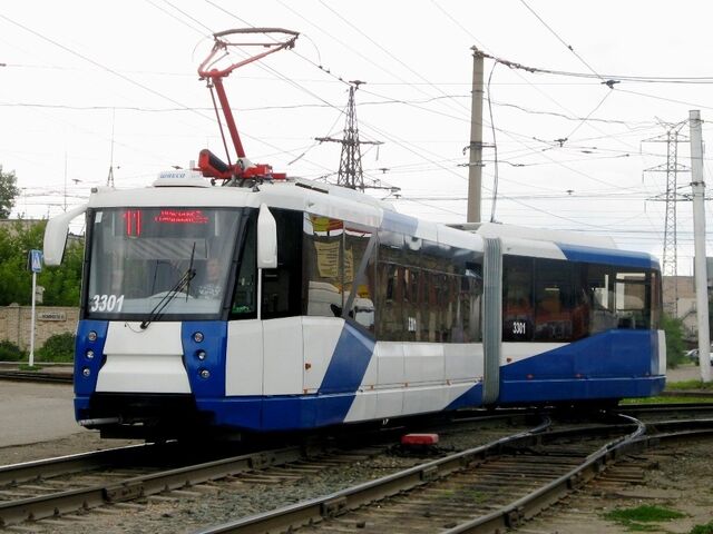 Выява:ЛВС-2005 на улице Малахова.jpg