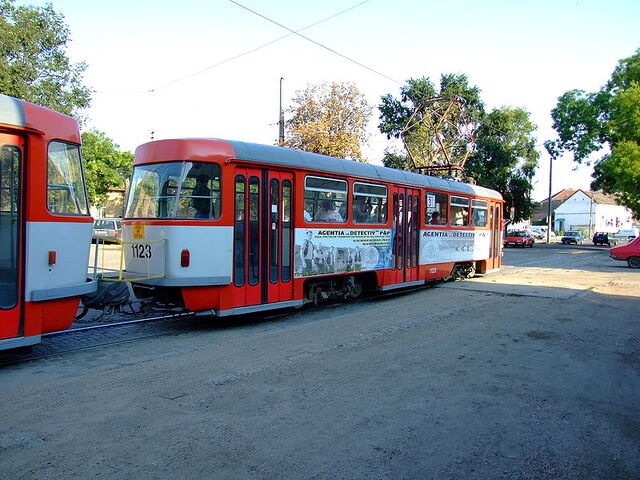 File:Modernized Tatra T4 Arad.jpg