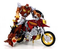 Generations-junkheap-toy-deluxe-2-b