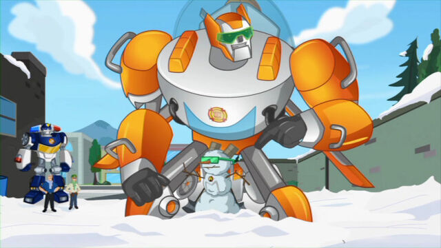 File:ChristmasInJuly Blade snowbot.jpg