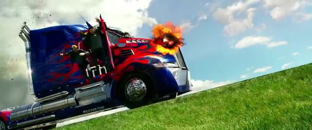 File:Transformers AOE 4738.jpg