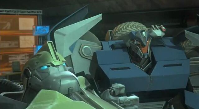 File:Prime-bulkhead&breakdown-s01e16-1.jpg