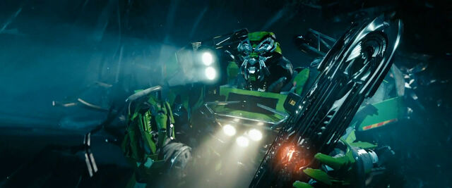 File:Dotm-ratchet-film-ark-pillar.jpg
