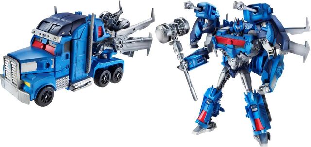 File:Bh-ultramagnus-toy-voyager.jpg
