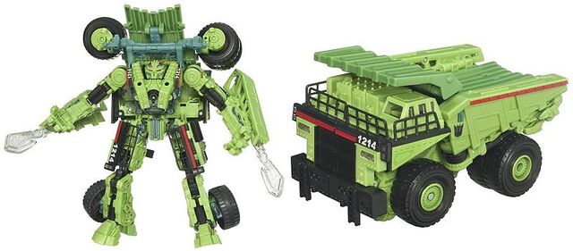File:Rotf-longhaul-toy-voyager.jpg