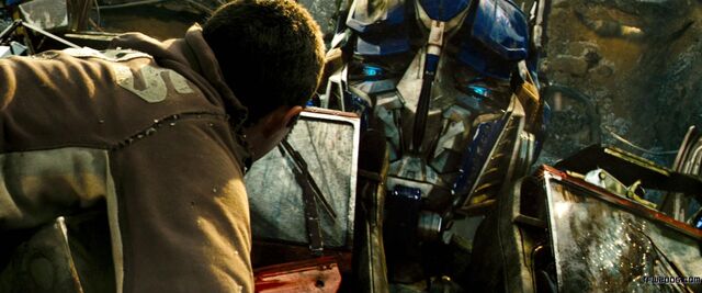 File:Rotf-samwitwicky&optimusprime-film-d.jpg