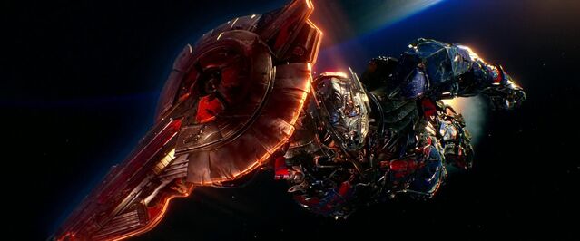 File:Optimus Prime Leaving Earth.jpg