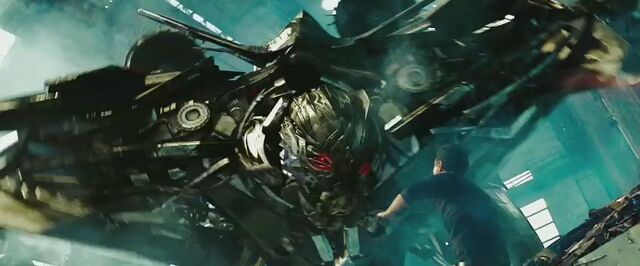 File:Rotf-starscream&sam-film-spitting.jpg