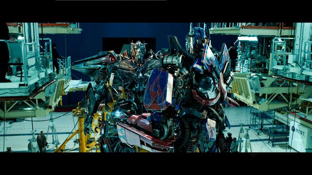 File:Dotm-sentinelprime&optimusprime-film-nestbase.jpg