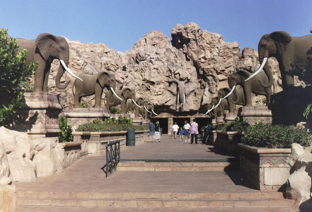 File:Sun City.jpg