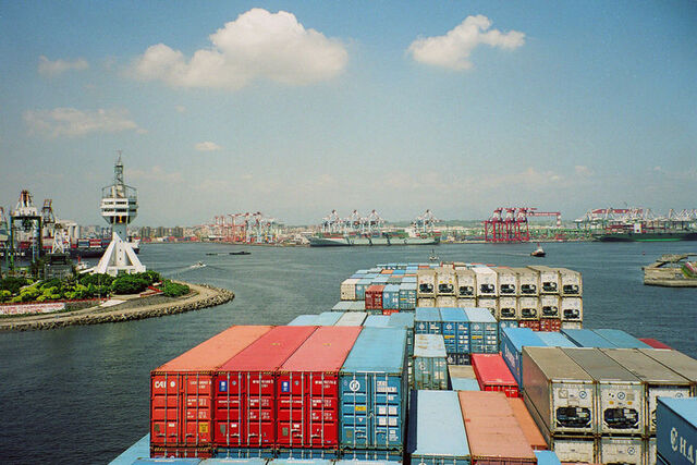 File:800px-Kaohsiung-container-port.jpg