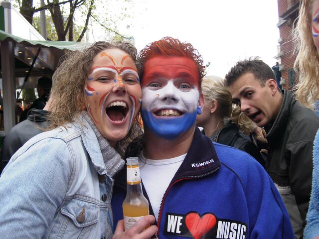 File:Paintedfaces.jpg