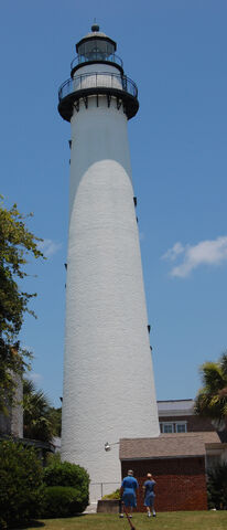 File:StSimonsLight.jpg