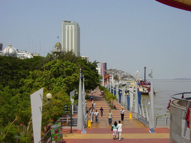 File:800px-Guayaquil Malecon2000.jpg