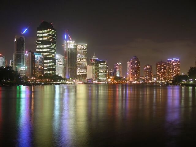 File:BrisbaneByNight2004.jpg
