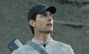 Oblivion-tom-cruise1