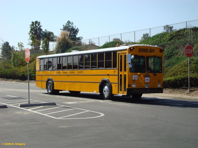 File:Gillig Phantom School bus.jpg
