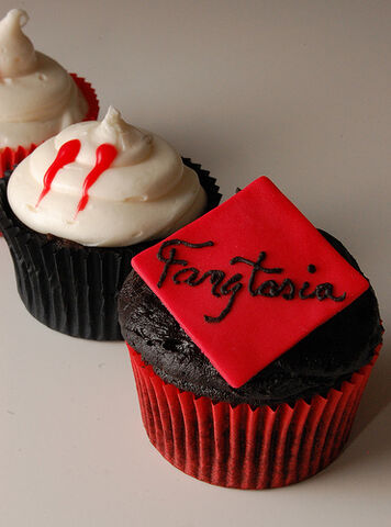File:Cupcakes.jpg