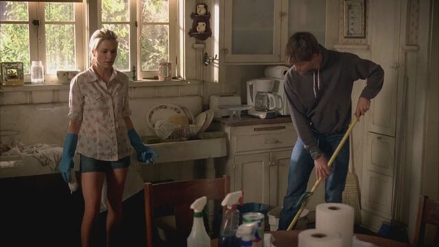 File:SookieCleaning.jpg