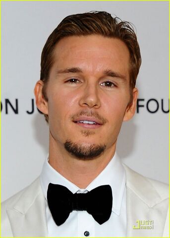 Archivo:RyanKwanten006.jpg