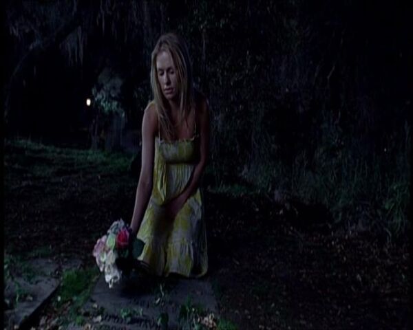 File:SookieGrave.jpg