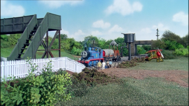 File:JamesandtheRedBalloon11.png