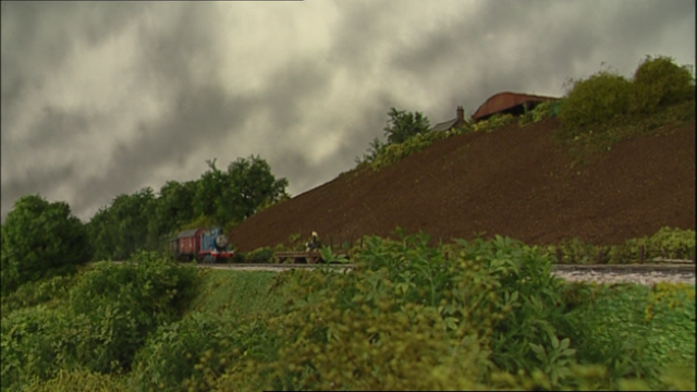 File:ThomasAndTheBirthdayMail4.png