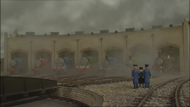 File:ThomasandtheStatue3.png