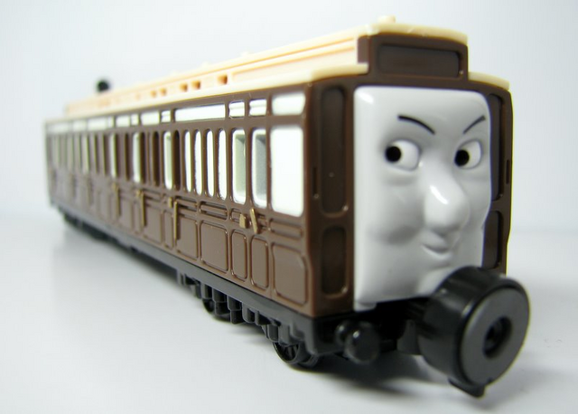 File:BandaiTECOldSlowCoach.png
