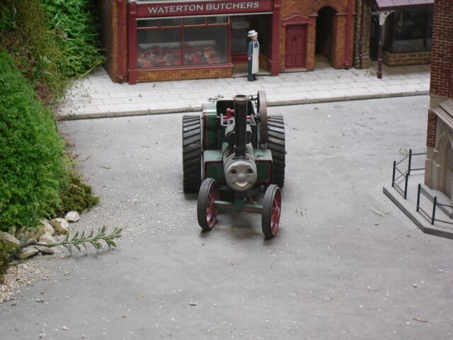 File:TrevorDraytonManor.jpg