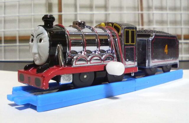 File:WindUpSilverAngryGordon.jpg