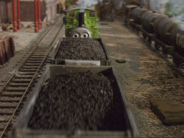 File:OliverOwnsUp43.png