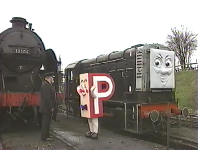 File:HelloThomasandJames119.png