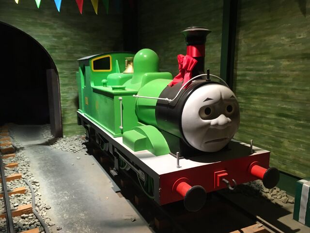 File:ThomasLandJapanOliver.jpg