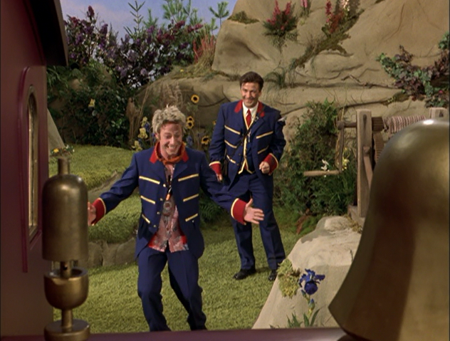 File:ThomasAndTheMagicRailroad984.png