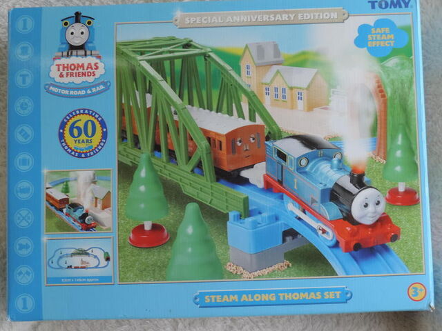 File:MotorRoadandRailSteamAlongThomasSetbox.jpeg
