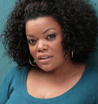 Yvette Nicole Brown 2