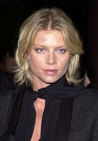 Peta Wilson 3