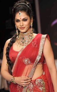 Isha Koppikar 5