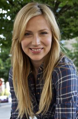 Beth Riesgraf 2
