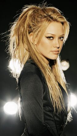 Hillary Duff 7