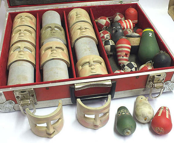 File:O.J.'sfacesandBuoys.jpg
