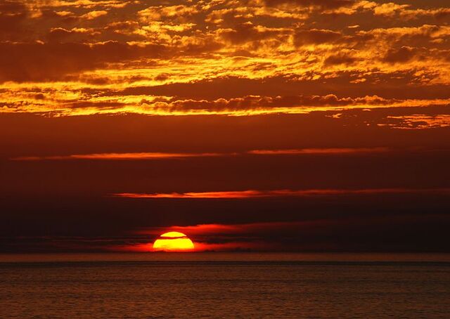 File:800px-Sunset 2007-1.jpg