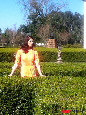 File:Ashley-greene TeenVogue6.jpg