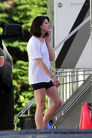 File:Ashley-on-set-Eclipse-eclipse-movie-8238296-452-680.jpg