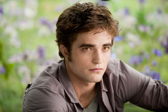 File:Edward Cullen 45.jpg