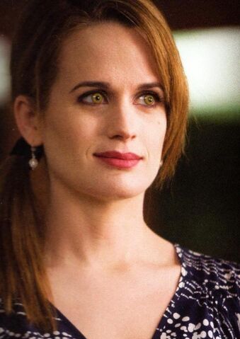 File:New moon 75.jpg