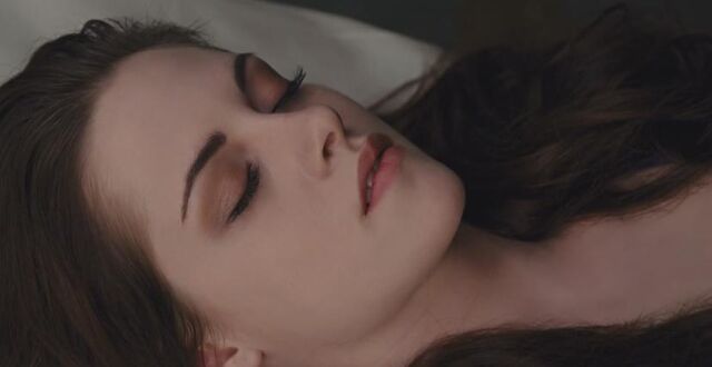 File:BD1- Bella Changed.jpg